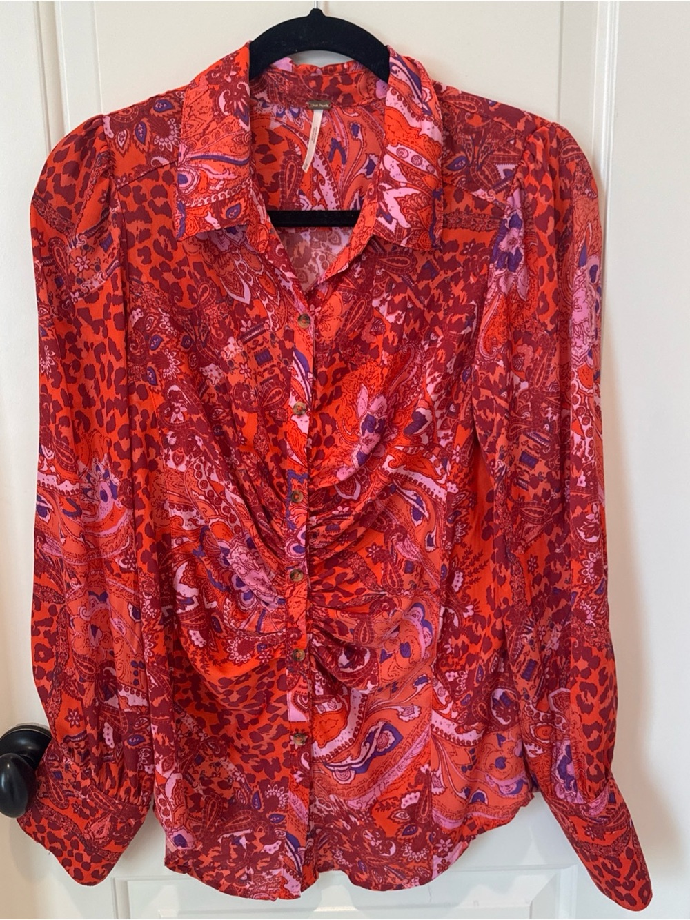 M Free People Womens M Red Pink Paisley Ruched Button Front Long Sleeve Blouse